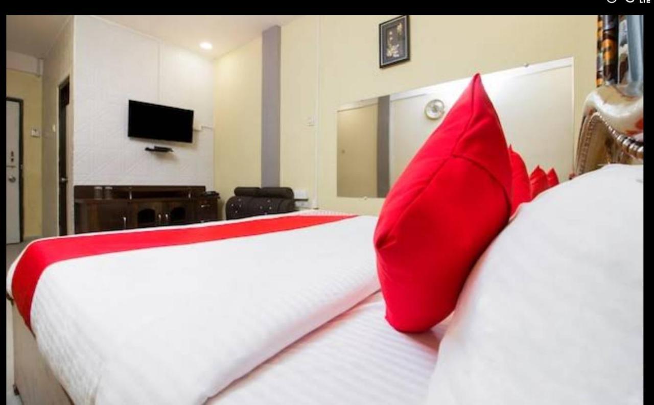 Hotel Swaraj Logde Panvel Kültér fotó